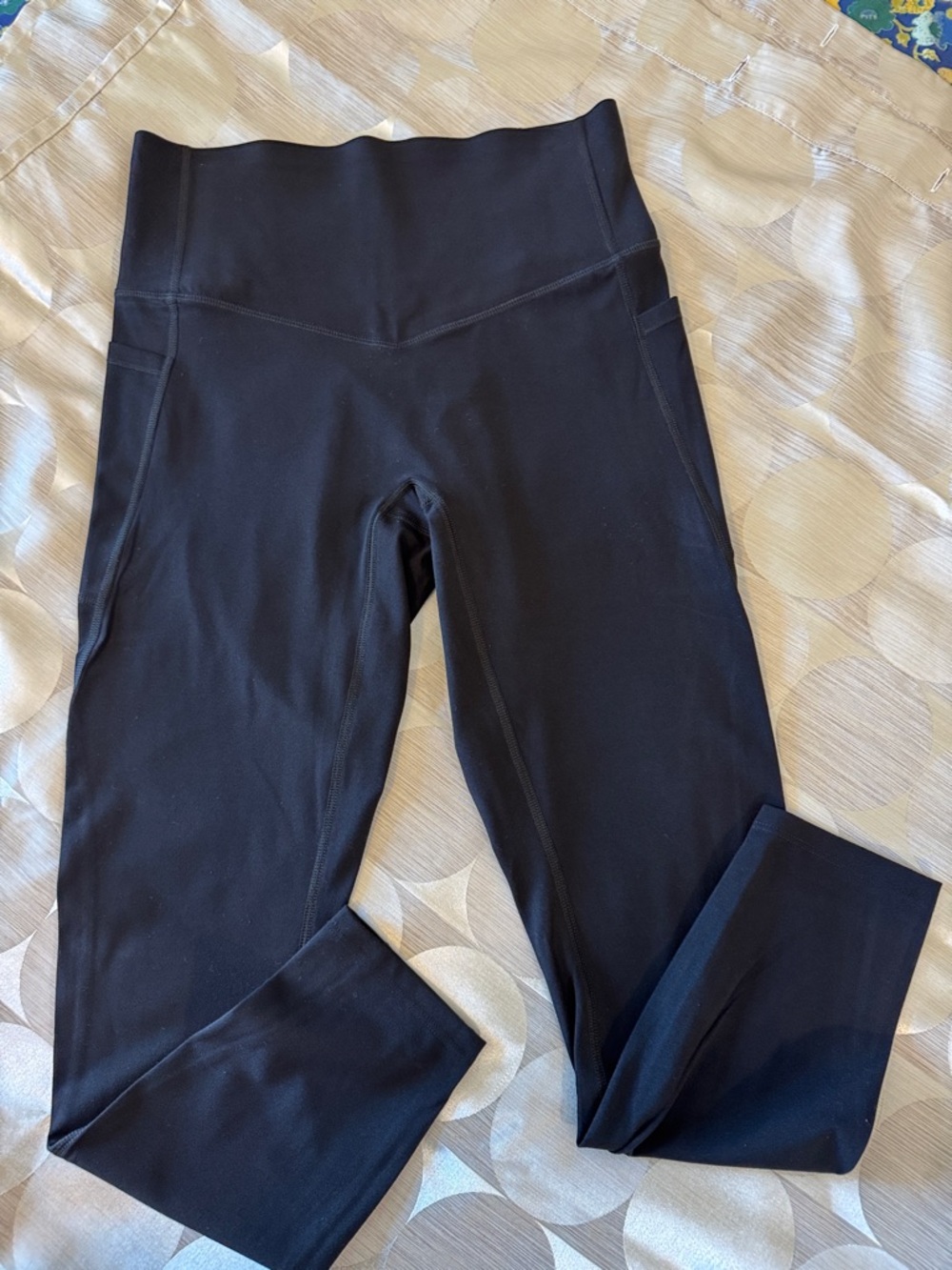 HALARA Black High-Waist Pocket Leggings